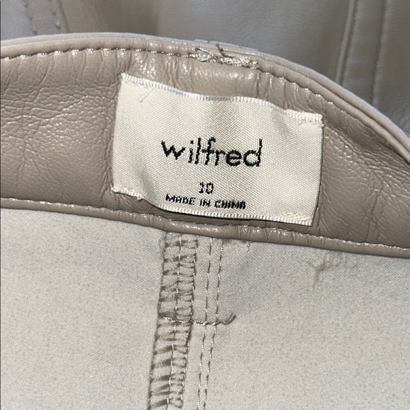 Aritiza Wilfred Gray Beige Melina Faux Leather Pants Sz. 10 - Picture 4 of 6